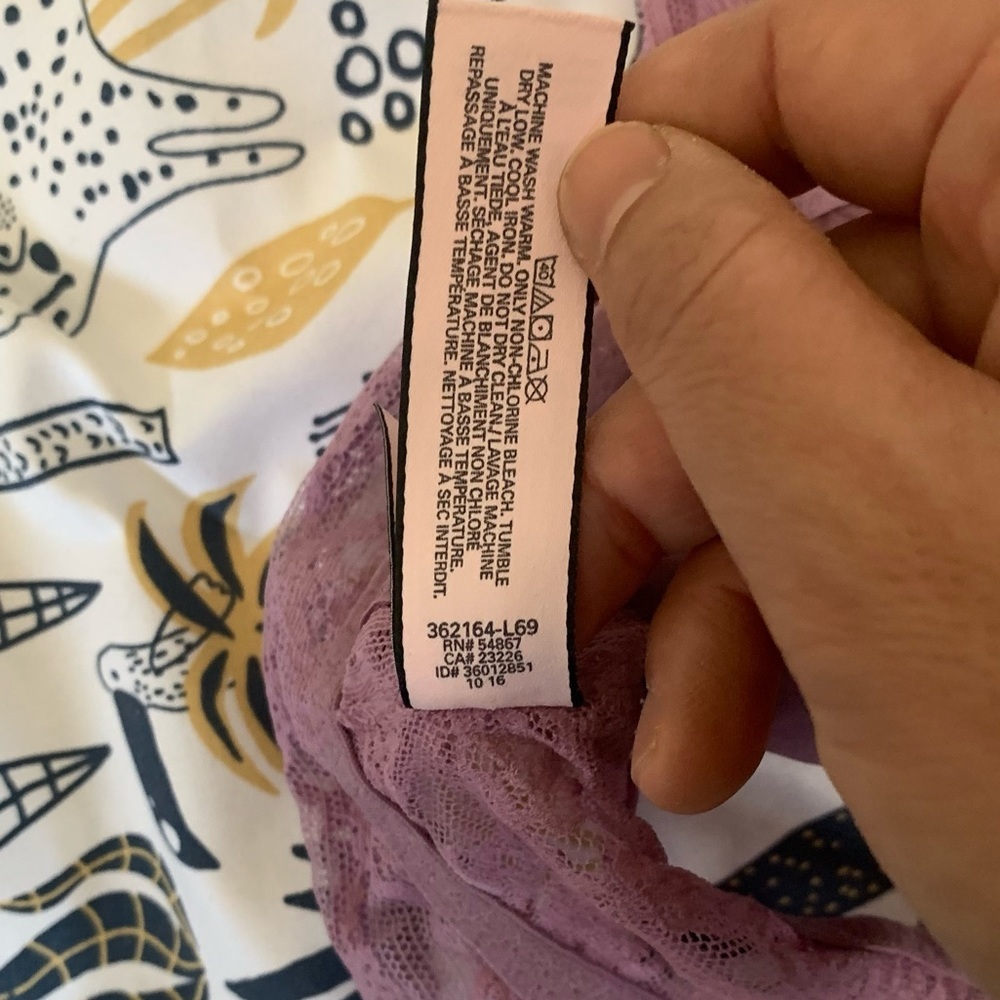 Victoria Secret Lace Mauve Bralettes. Size L - Picture 4 of 6